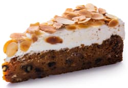 Pappudia Harvested Carrot cake with whipped cream 