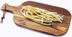 Rohlik.cz Smoked cheese threads