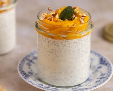 Chia yogurt with mango