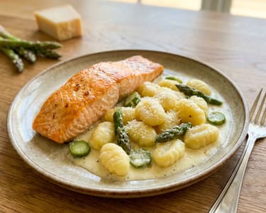 Baked Salmon and Gnocchi with Asparagus and Cheese Sauce