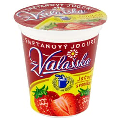 Creamy yogurt strawberry with vanilla