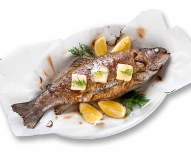 Pstruh pečený na másle