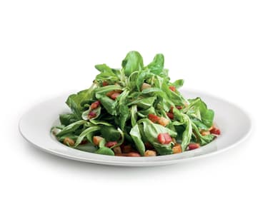 Polníčkový salát s krutony ze špeku a bílého chleba