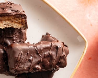 Nougat Bars with Date-Peanut Cream