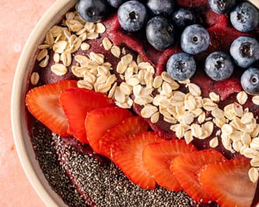 Forest fruit smoothie bowl