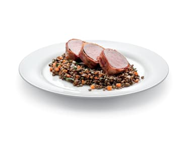 Vepřová panenka s pancettou a zelenou čočkou