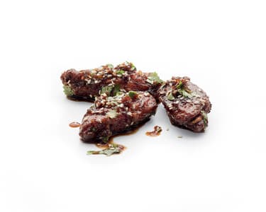 Smažená kuřecí křídla v omáčce teriyaki