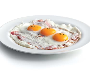 Sázená vejce se slaninou