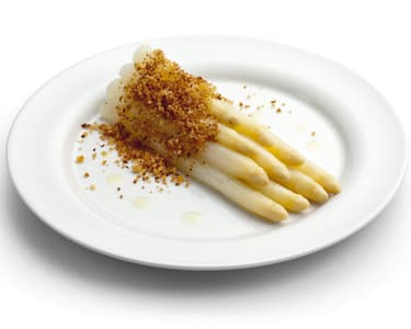 Asparagus with Buttered Breadcrumbs