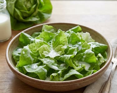 Lettuce salad with milk dressing