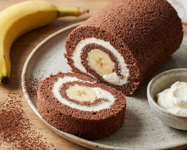 Roláda s čokoládou a banány