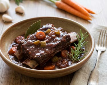 Dušená hovězí žebra