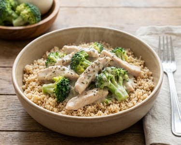 Krůtí směs s kuskusem a brokolicí