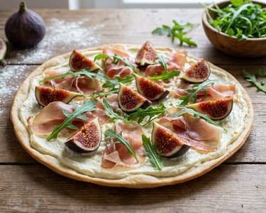 Flammkuchen with fresh figs