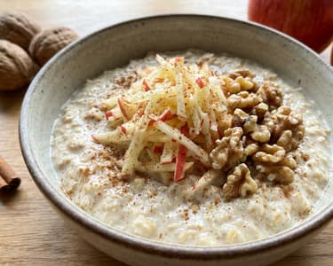 Overnight Oatmeal with Apple and Nuts