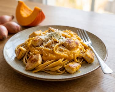 Těstoviny s dýňovou omáčkou