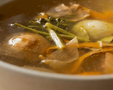 Zeleninový vývar z odřezků