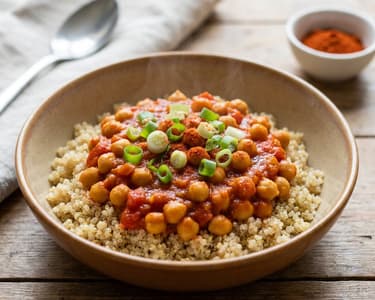 Chickpea sauce with quinoa | Quick and healthy lunch