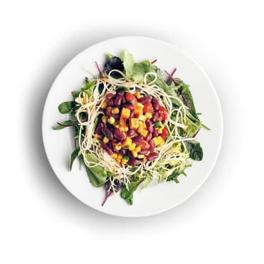 Míchaný salát s fazolemi a sýrem