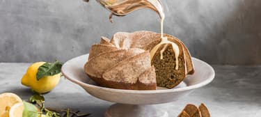 Celozrnná maková bábovka