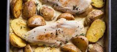 Kuře s bramborami a smetanovou omáčkou