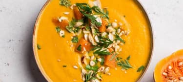 Dýňová polévka s mrkví a zázvorem
