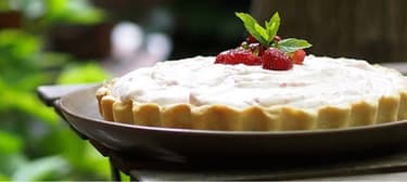 Jahodovo-mangový koláč