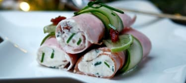 Šunkové rolky s limetkou a sušenými rajčaty