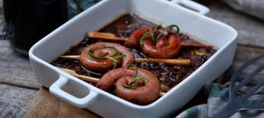 Vinná klobása na černém pivu