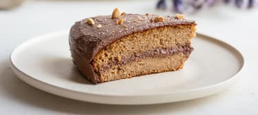 Bezlepkový dort s arašídovým máslem