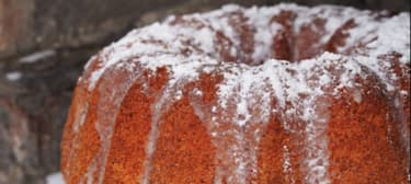 Kokosová bábovka s mandlemi