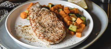 Krůtí steak s pečenou zeleninou