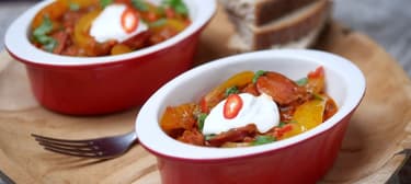 Maďarské lečo se zakysanou smetanou