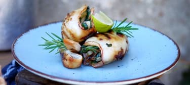 Grilované kalamáry plněné špenátem