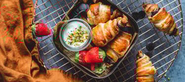 Rohlíčky z listového těsta s čokoládovou náplní