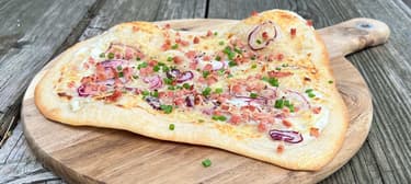 Flammkuchen se šunkou