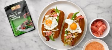 Houska s nudlemi a křupavou slaninou