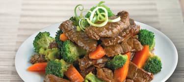 Hovězí stir-fry s brokolicí