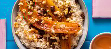 Ovesná kaše s karamelizovaným banánem
