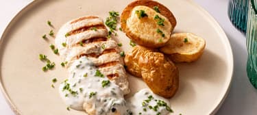 Marinované kuře s pečenými bramborami