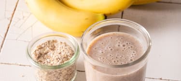 Výživný banánový milkshake