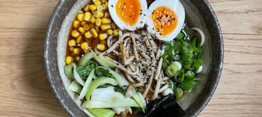 Hovězí udon polévka