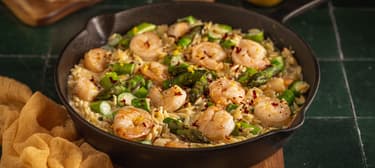 Orzo s krevetami a chřestem