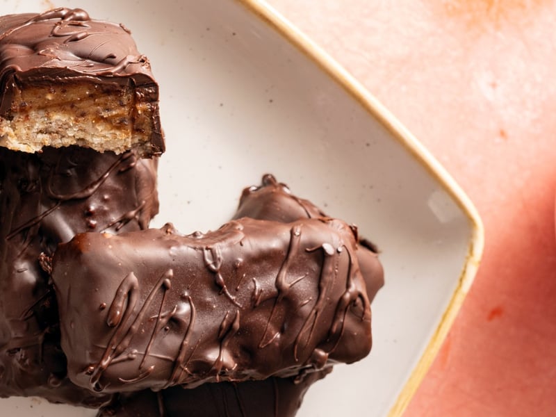 Nougat Bars with Date-Peanut Cream