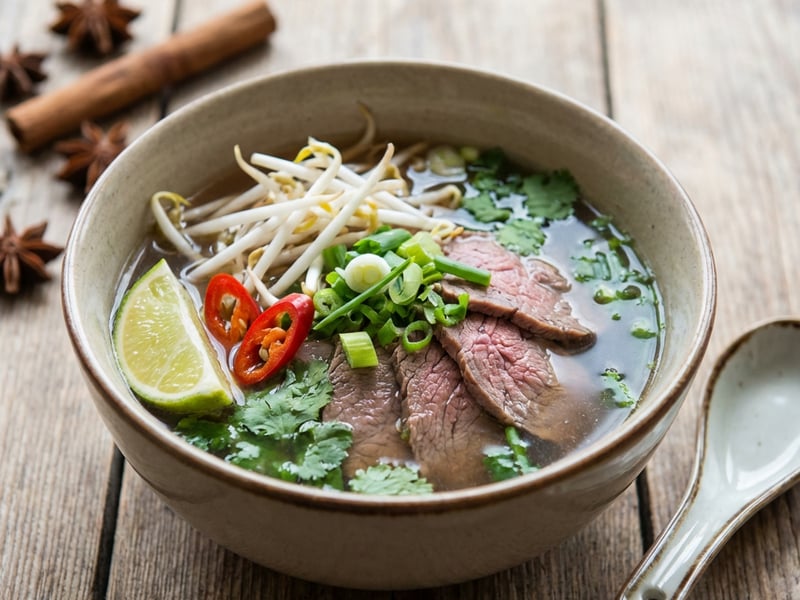 Pho bo | Traditional Vietnamese Beef Broth