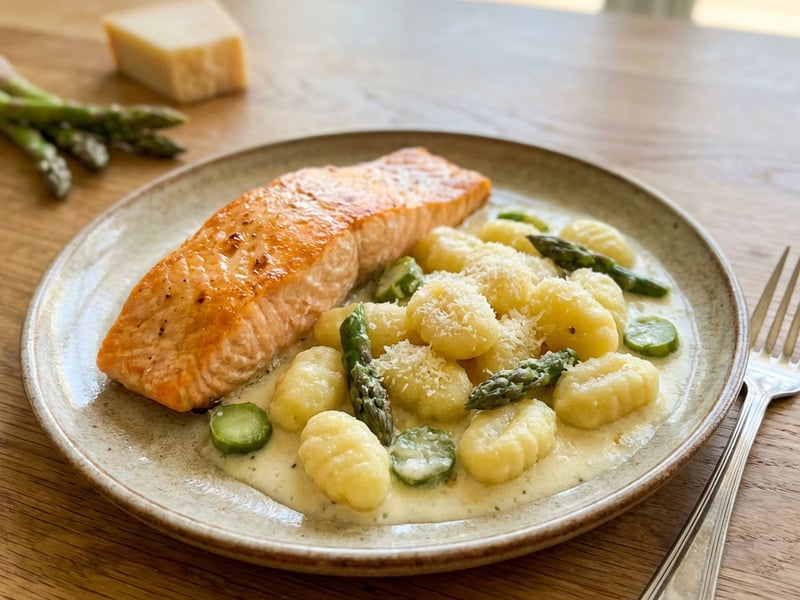 Baked Salmon and Gnocchi with Asparagus and Cheese Sauce