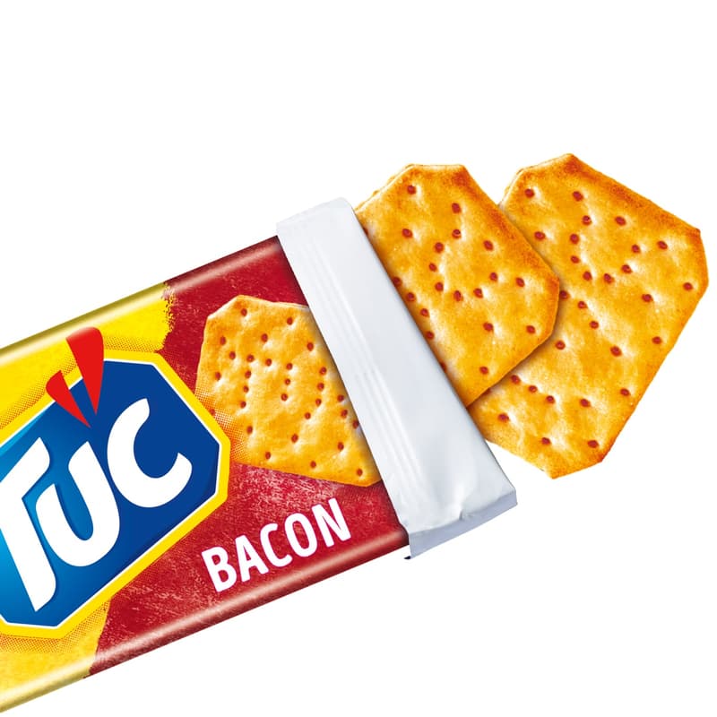 Tuc Crackers with bacon flavor