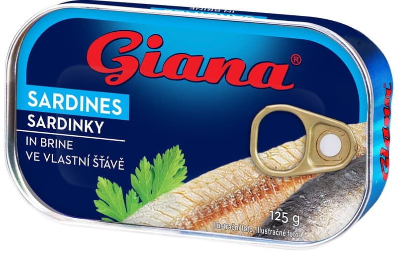 Giana Sardines in her own juice
