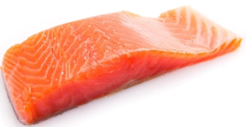 FJORU Serving of artic salmon with skin