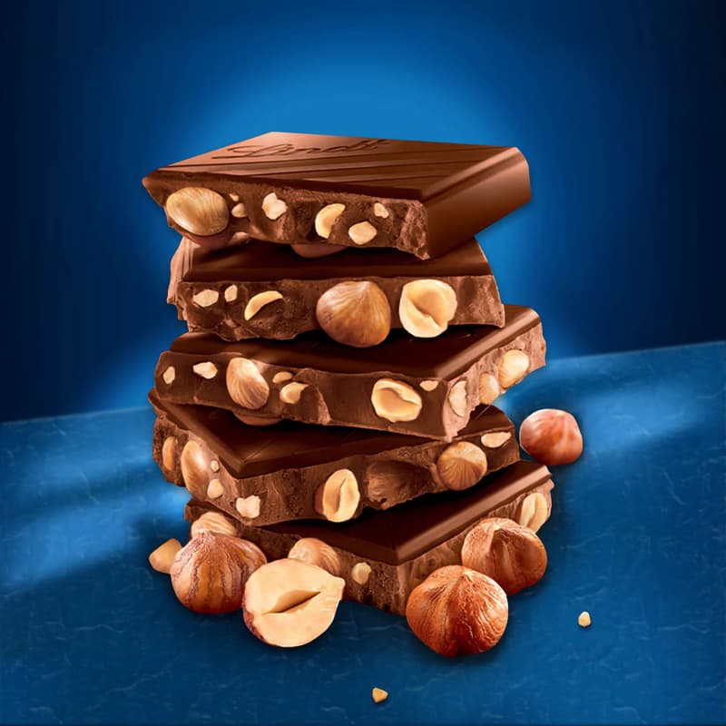 Lindt Les Grandes Milk Chocolate with Whole Hazelnuts